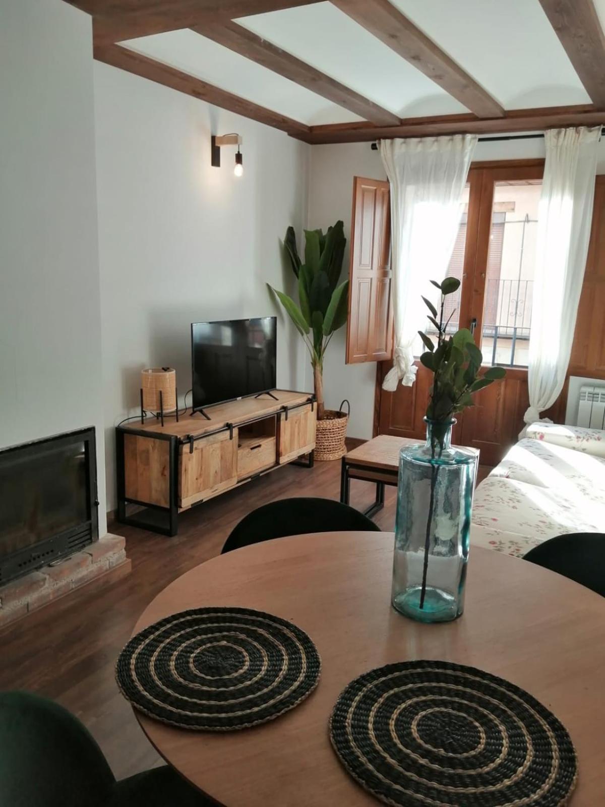 Apartamentos Casa Meme モラ・デ・ルビエロス エクステリア 写真