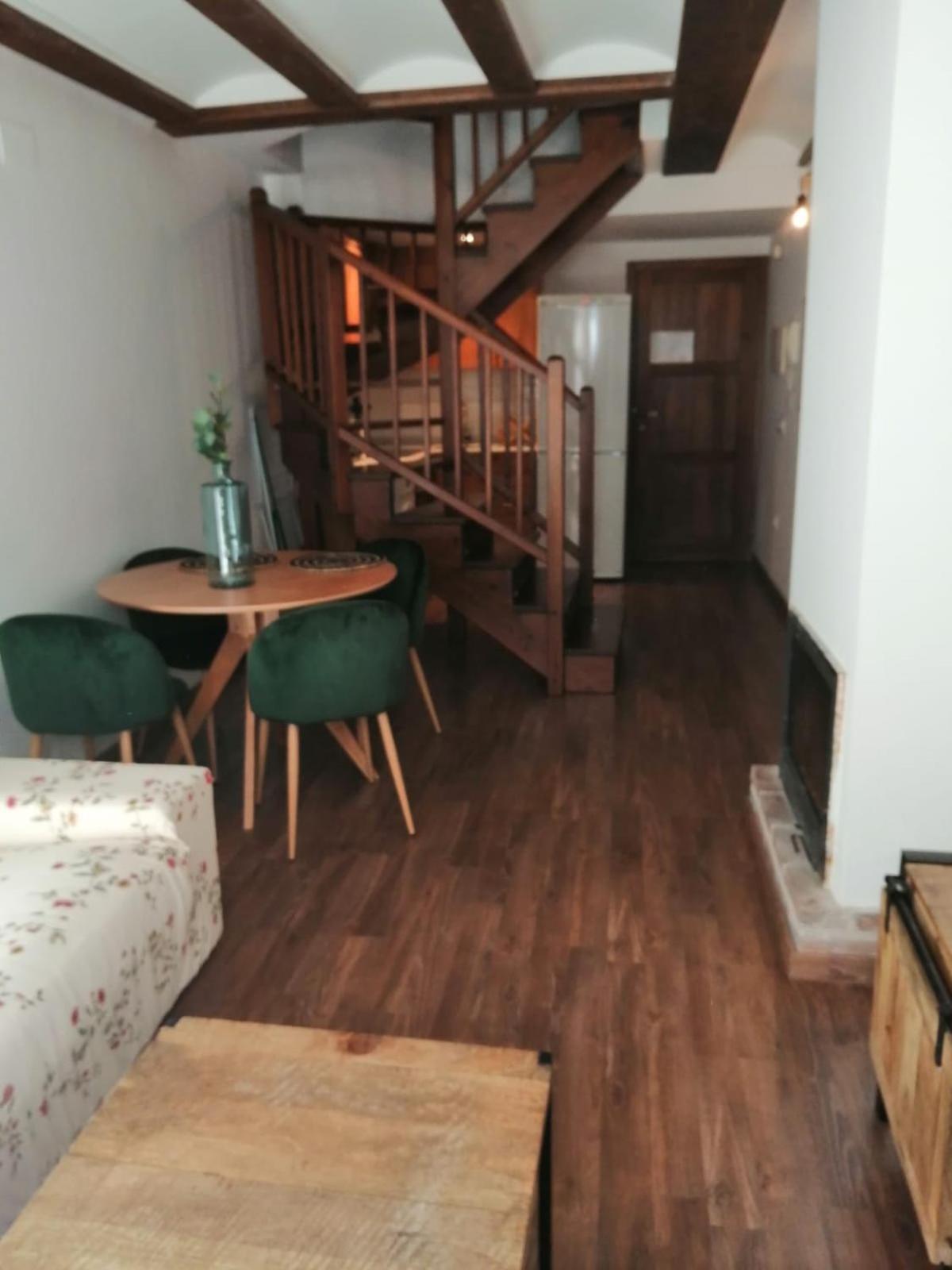 Apartamentos Casa Meme モラ・デ・ルビエロス エクステリア 写真