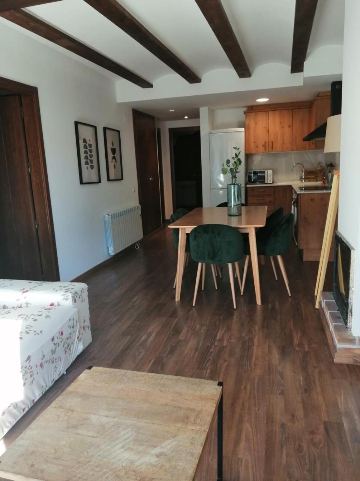 Apartamentos Casa Meme モラ・デ・ルビエロス エクステリア 写真
